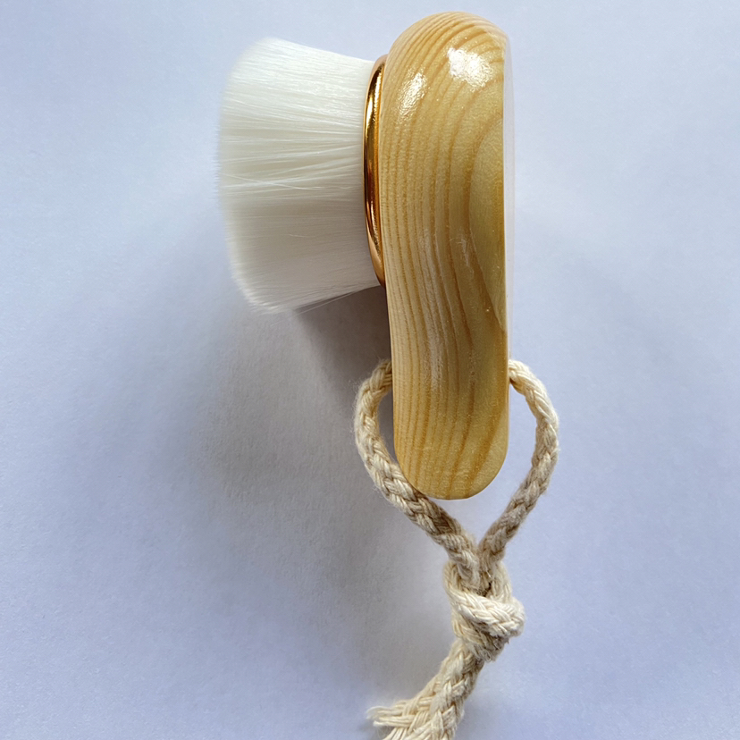 Wood Handle Facial Cleansing Brush
