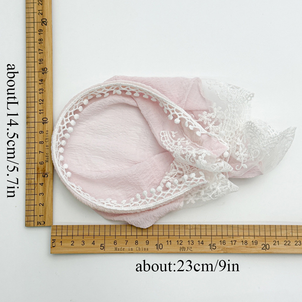 Lace Headband Detail View